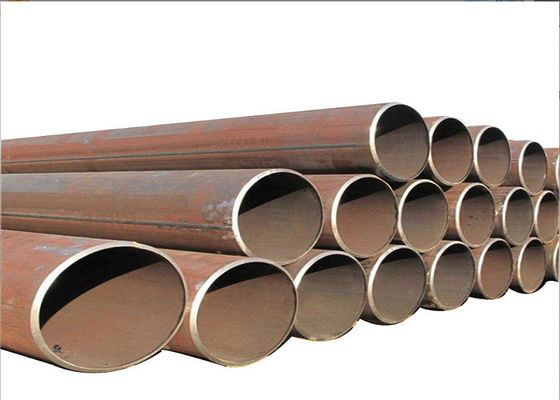 Sơn màu đen ERW Steel Pipe Thickness Wall Range 1.8-22.2mm Chứng nhận ISO 9001