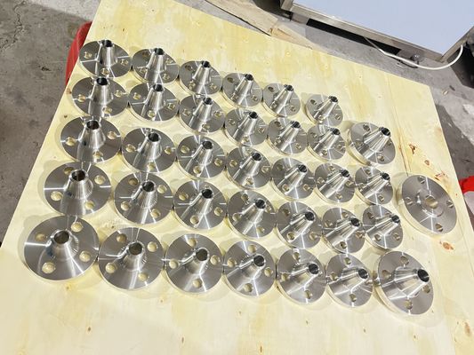 Sức mạnh ASME B16.5 Phụng cắm ống thép hợp kim cho các ứng dụng áp lực