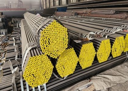 Ống không may tiêu chuẩn ASTM A53 tùy chỉnh với dịch vụ sơn đen
