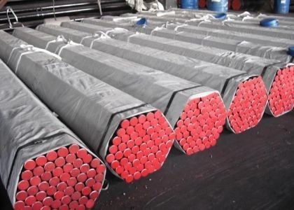 ASTM EN ống trao đổi nhiệt thép cho hiệu suất trao đổi nhiệt công suất nặng