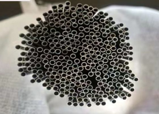 Các ống thép hợp kim được chế biến chính xác với độ sáng và độ bền cao