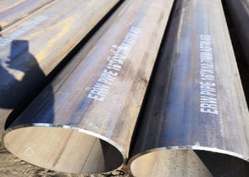 5.8m-12m Chiều dài màu đen sơn ERW ống thép cho ngành công nghiệp dầu khí đường ống