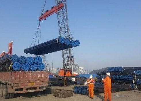 API 5L thép điện kháng ERW hàn ống trong bề mặt rỗng / sơn