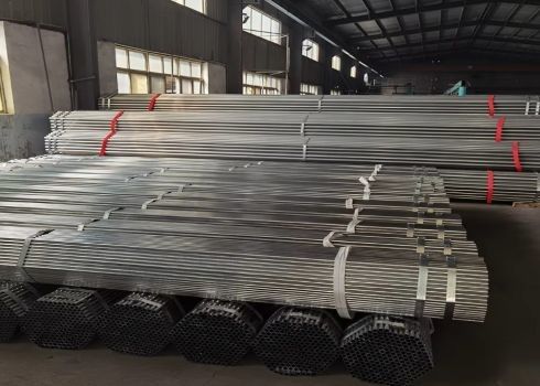 0.5-60Mm ống thép hàn nóng cuộn hình chữ nhật hình tròn với nắp đầu
