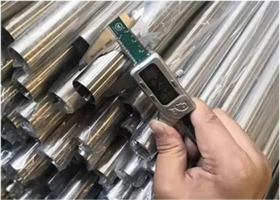 Bụi ống thép không gỉ chiều dài 6-12M vòng loại BA bề mặt kết thúc