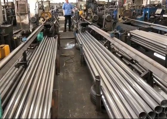 Nhà sản xuất ống thép không gỉ với kỹ thuật cán nóng và độ dày khoảng 0,3mm-150mm