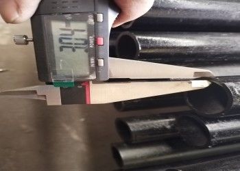 ASTM A106 ống thép liền mạch cán nóng 0,2-100mm